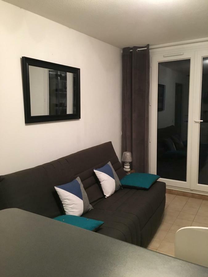 T2 Rez de jardin 300m Plage de Beaucours Sanary sur Mer Extérieur photo