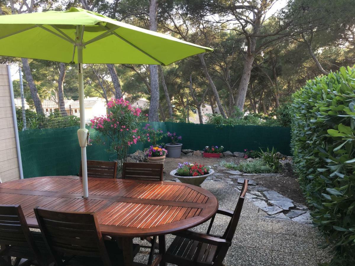 T2 Rez de jardin 300m Plage de Beaucours Sanary sur Mer Extérieur photo